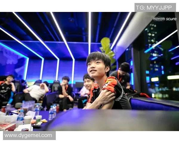 深入解析EDG战队在电竞赛事中的实时数据与技术表现分析